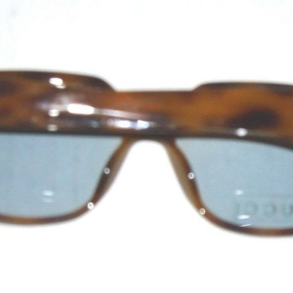 Unisex Vintage GUCCI Tortoise Sunglasses - Picture 6 of 6
